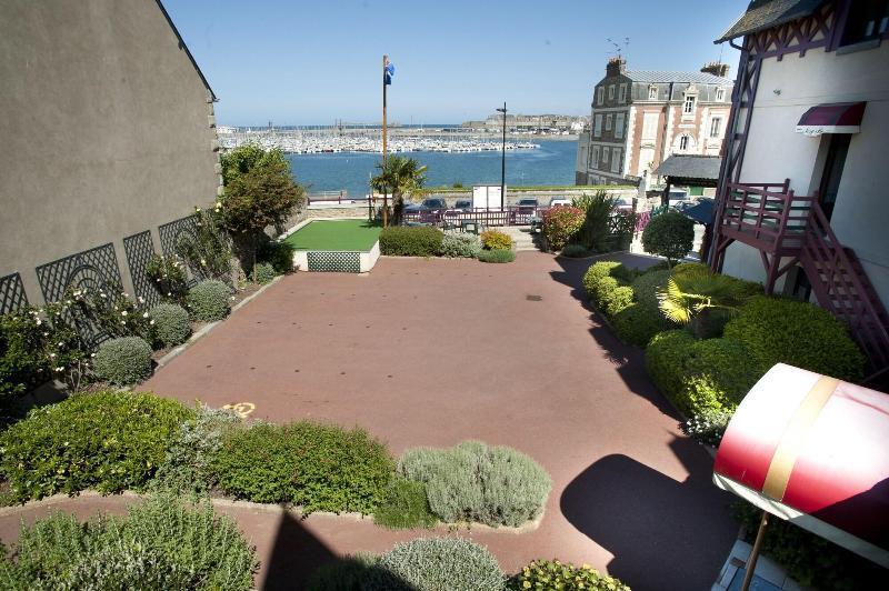 Manoir Du Cunningham Hotel Saint-Malo Bagian luar foto